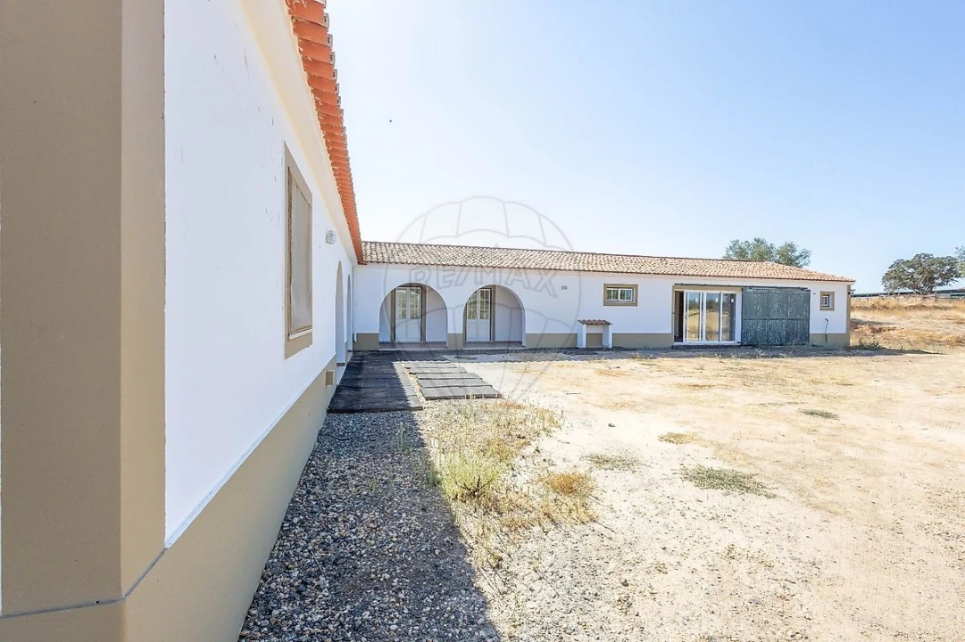 Quinta T4 para Venda em Albernoa e Trindade Foto 5