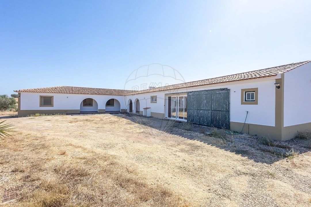 Quinta T4 para Venda em Albernoa e Trindade Foto 8