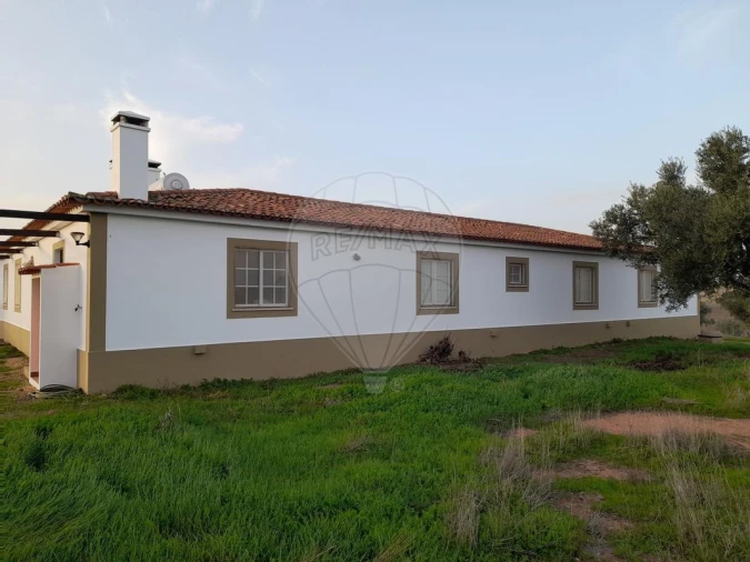 Quinta T0 para Venda em Albernoa e Trindade Foto 24