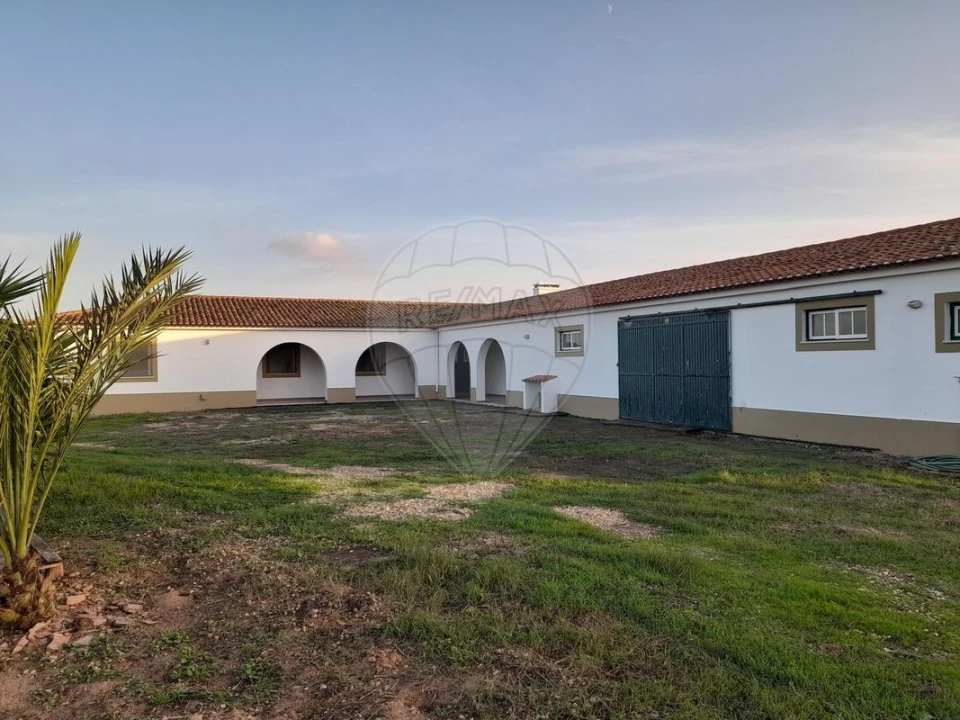 Quinta T4 para Venda em Albernoa e Trindade Foto 18