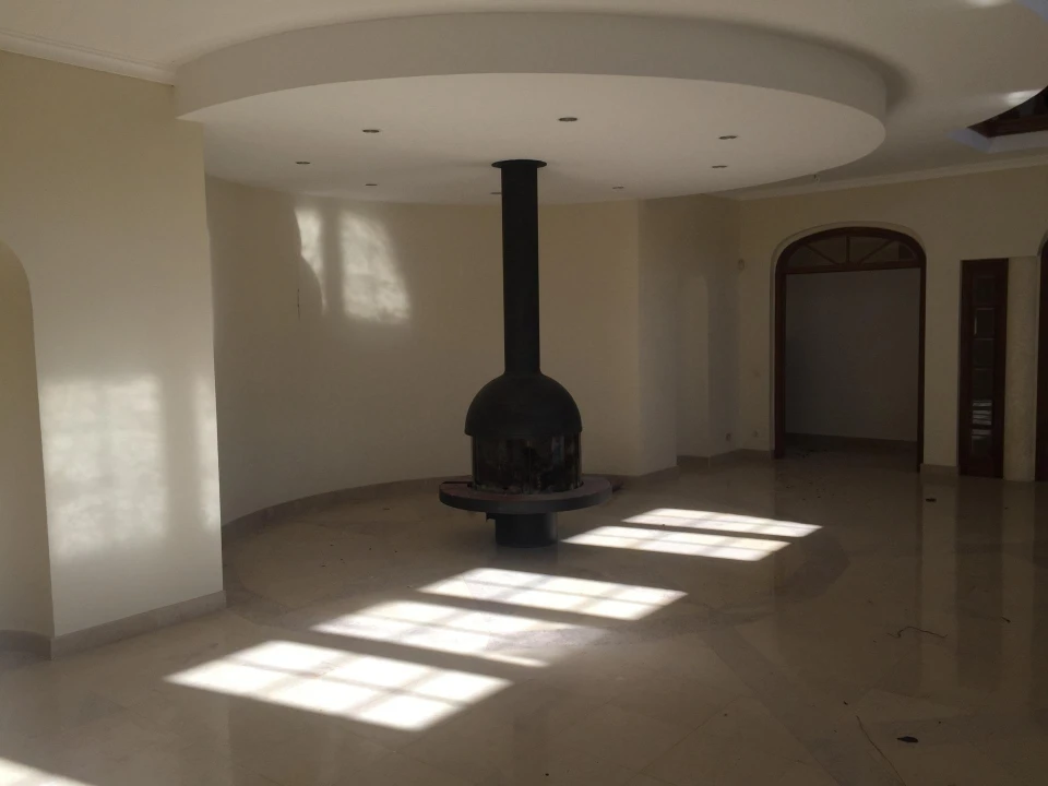 Moradia T7 para Venda em Queluz e Belas Foto 4