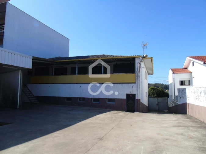 Armazém para Venda em Santo Tirso, Couto (Santa Cristina e São Miguel) e Burgães Foto 17