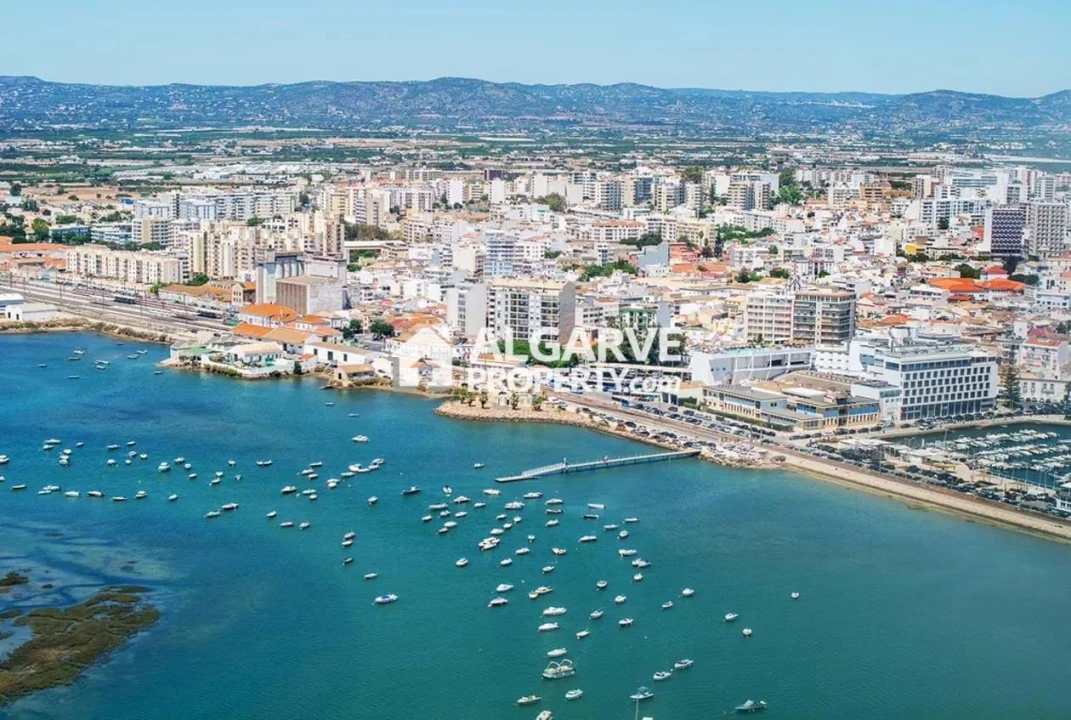 Apartamento T2 para Venda em Montenegro Foto 18
