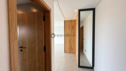 Moradia T7 para Venda em Quarteira