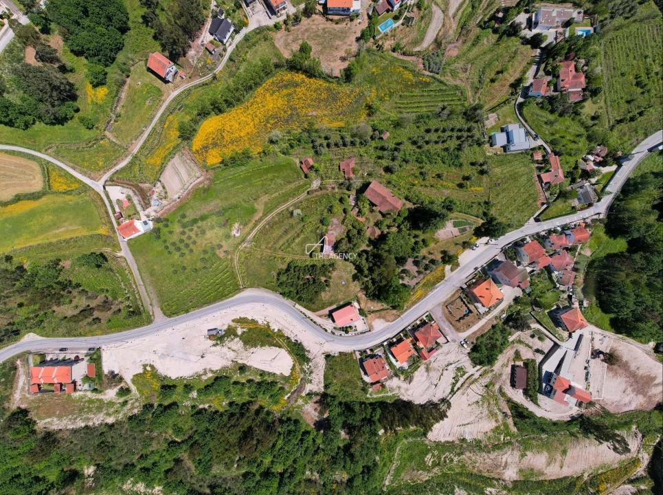 Quinta T4 para Venda em Telões Foto 3