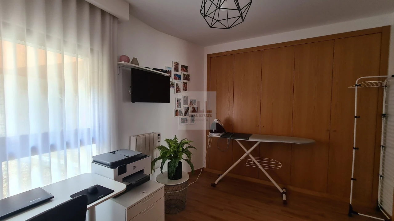 Apartamento T4 para Venda em Portimão Foto 37