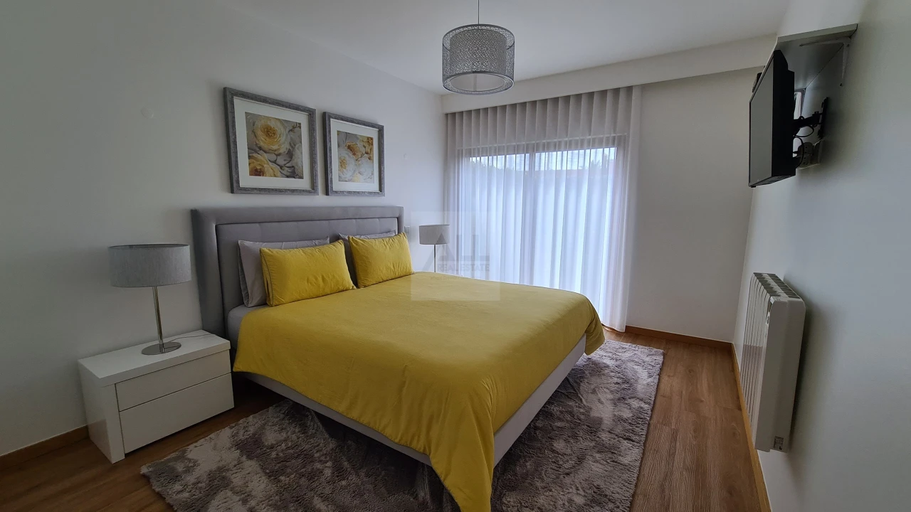 Apartamento T4 para Venda em Portimão Foto 23