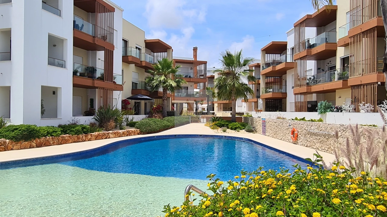 Apartamento T4 para Venda em Portimão Foto 1