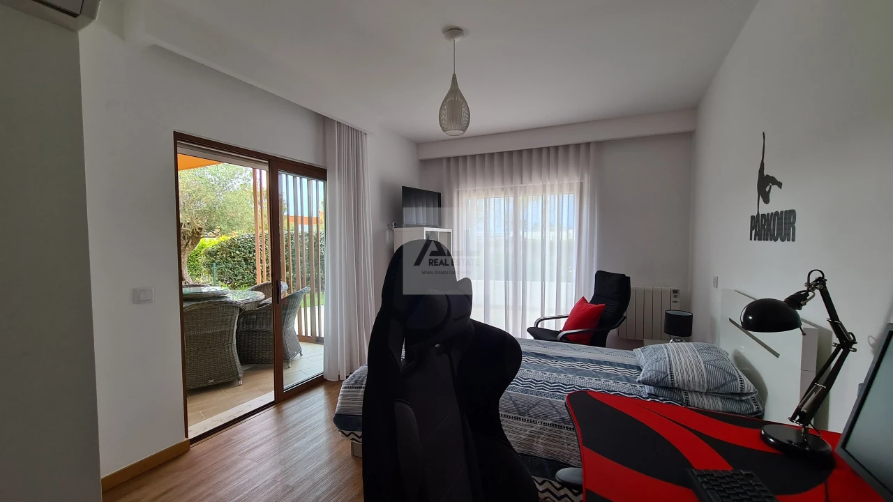 Apartamento T4 para Venda em Portimão Foto 27