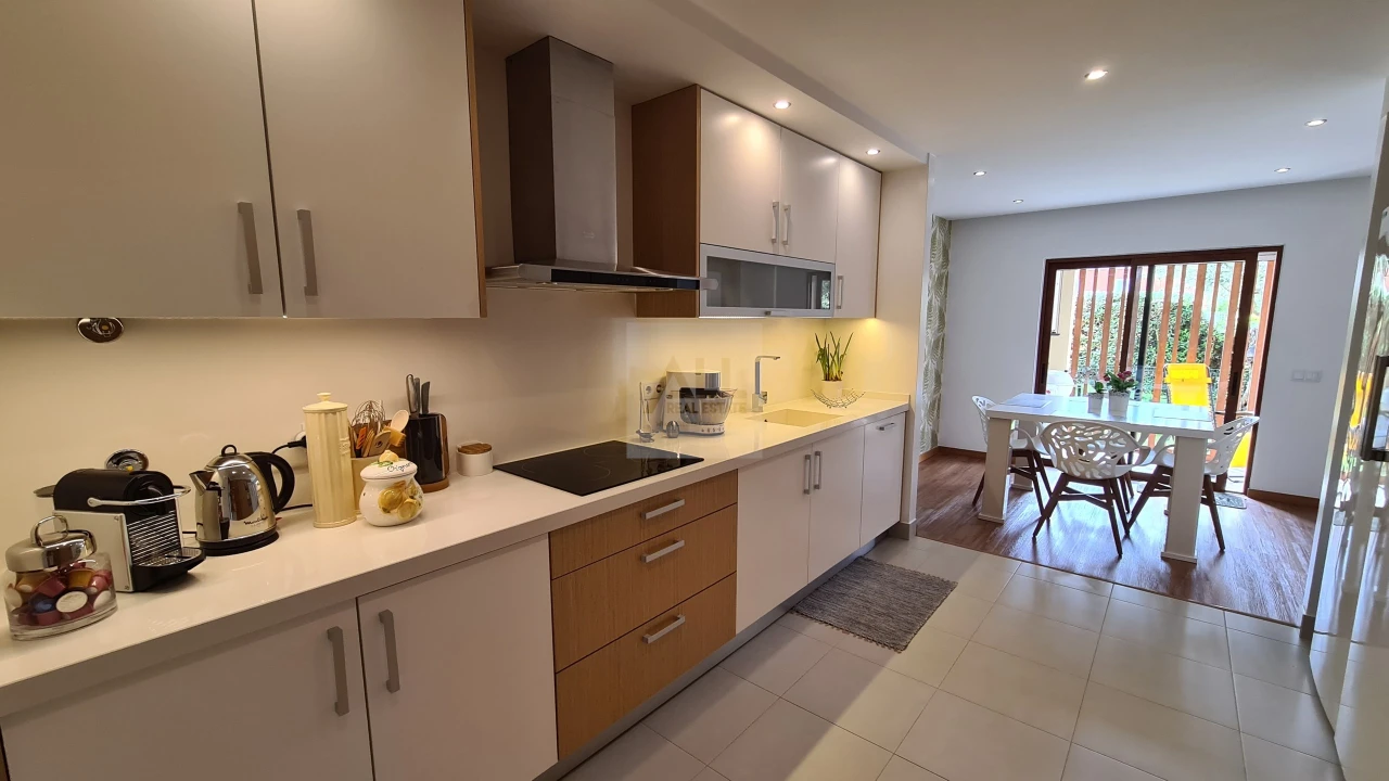 Apartamento T4 para Venda em Portimão Foto 15