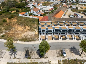 Moradia T3 para Venda em Quelfes