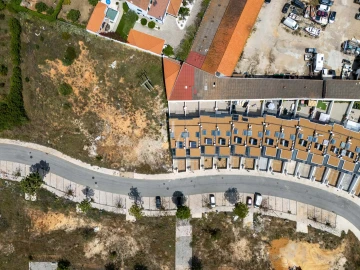 Moradia T3 para Venda em Quelfes