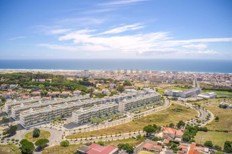 Apartamento T4 para Venda em Caparica e Trafaria Foto 10
