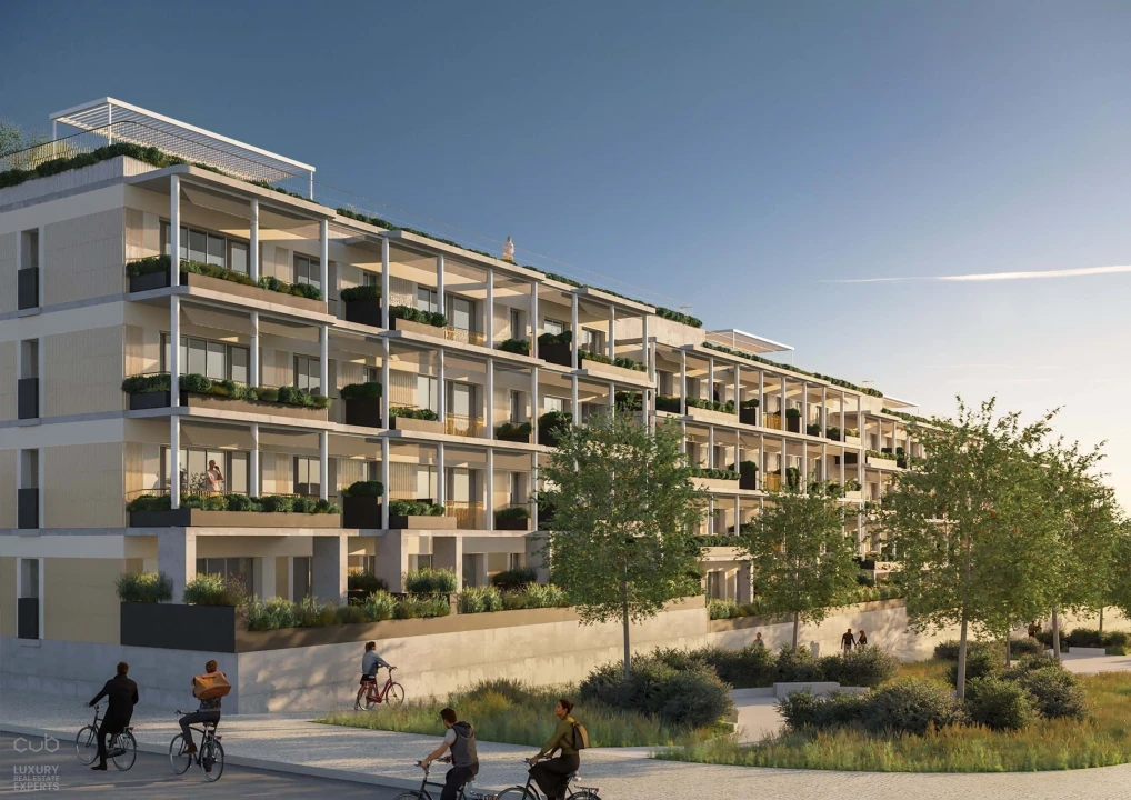 Apartamento T5 para Venda em Caparica e Trafaria Foto 16