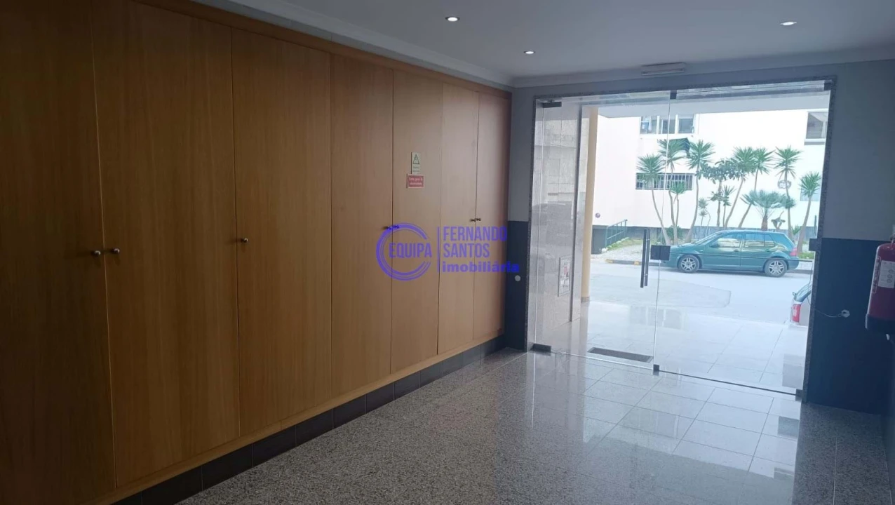 Garagem para Venda em Armação de Pera Foto 3