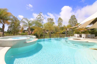 Moradia T5 para Venda em Almancil