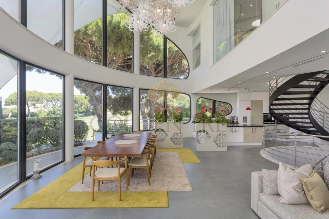 Moradia T5 para Venda em Almancil Foto 7