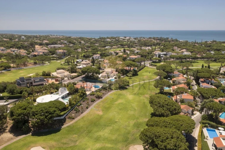 Moradia T5 para Venda em Almancil Foto 4