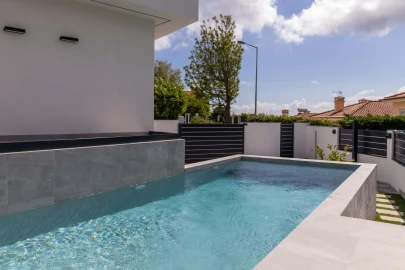Moradia T4 para Venda em Alcabideche