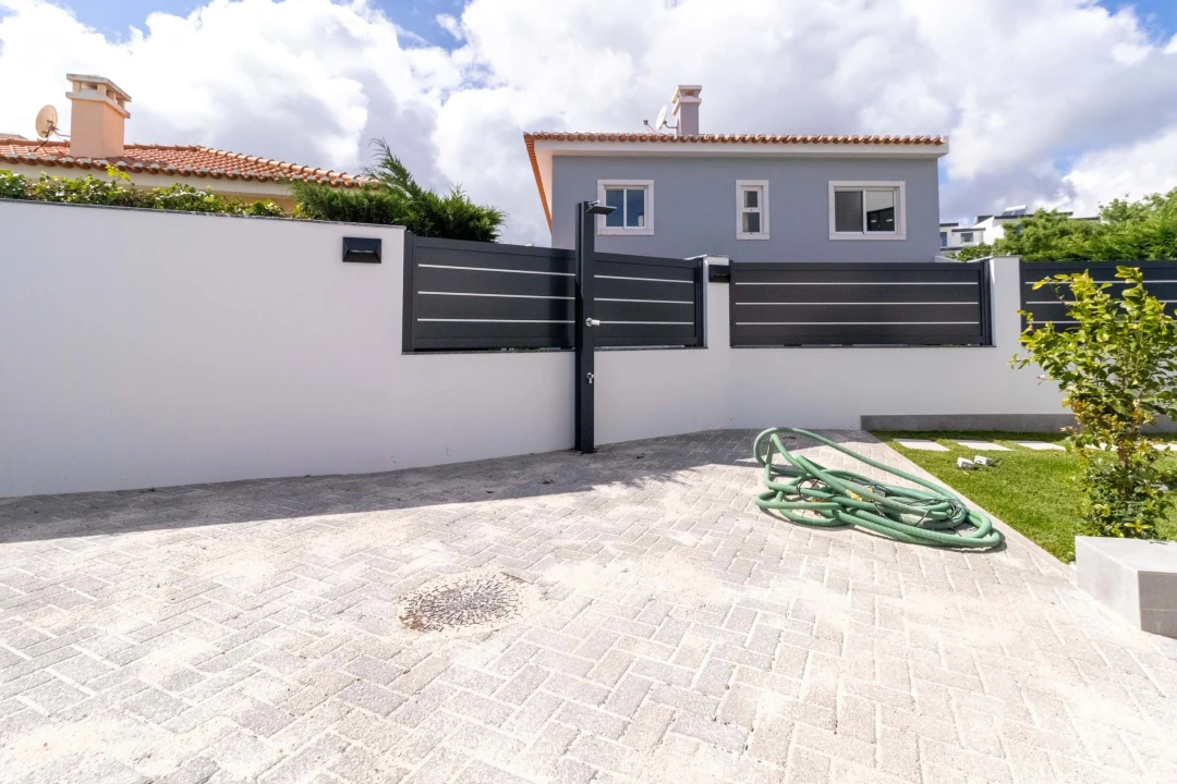 Moradia T4 para Venda em Alcabideche Foto 15