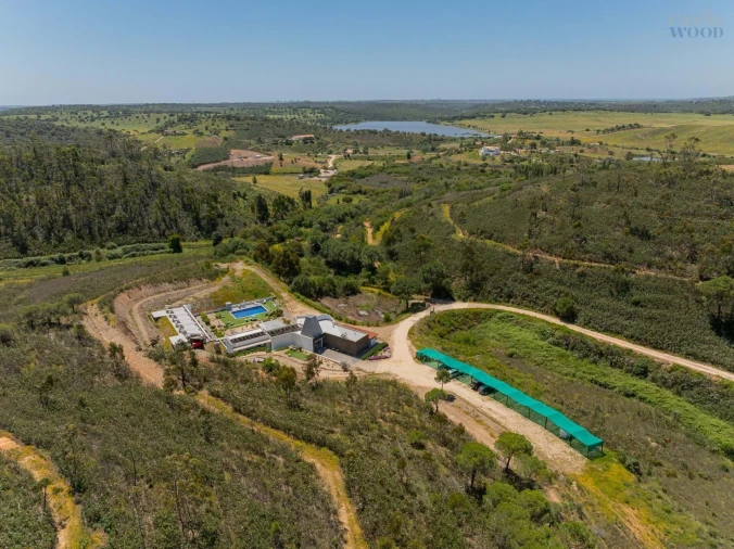 Quinta T9 para Venda em Mexilhoeira Grande