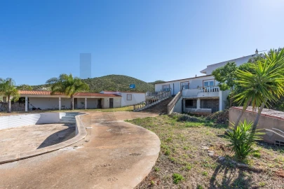 Moradia T6 para Venda em Faro (Sé e São Pedro)