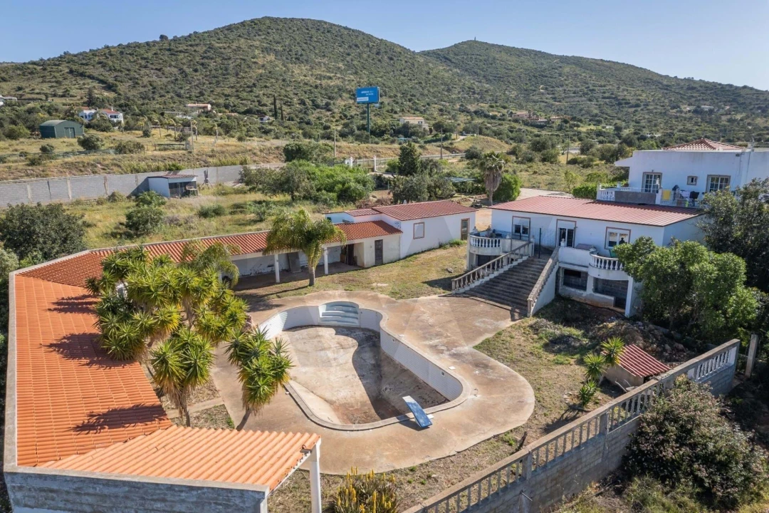 Moradia T6 para Venda em Faro (Sé e São Pedro) Foto 46