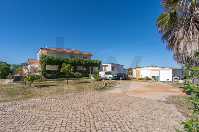 Moradia T6 para Venda em Faro (Sé e São Pedro) Foto 4