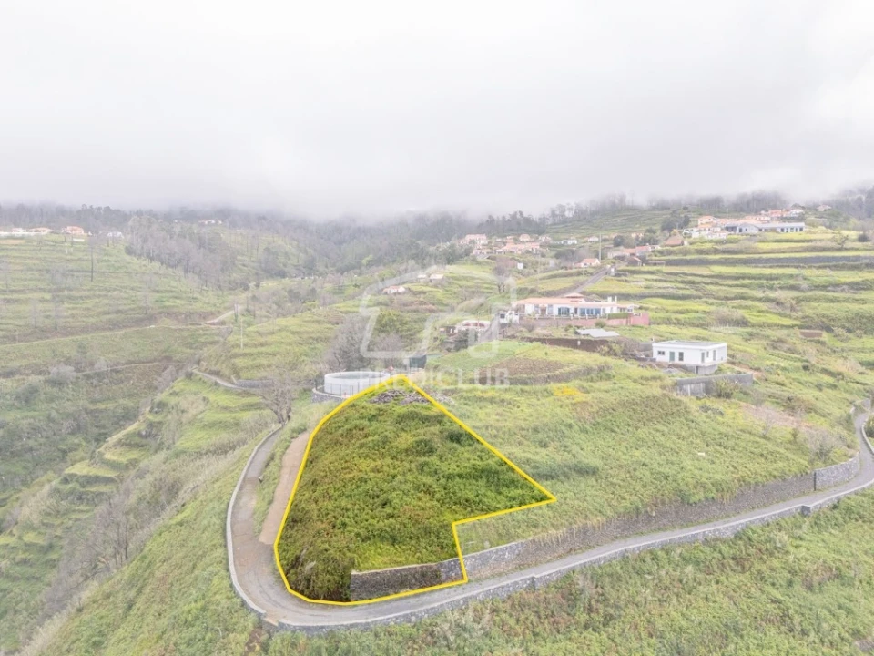 Terreno para Venda em Fajã da Ovelha Foto 14