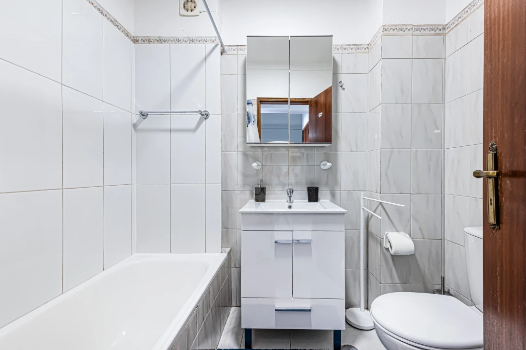 Apartamento T2 para Venda em Armação de Pera Foto 13