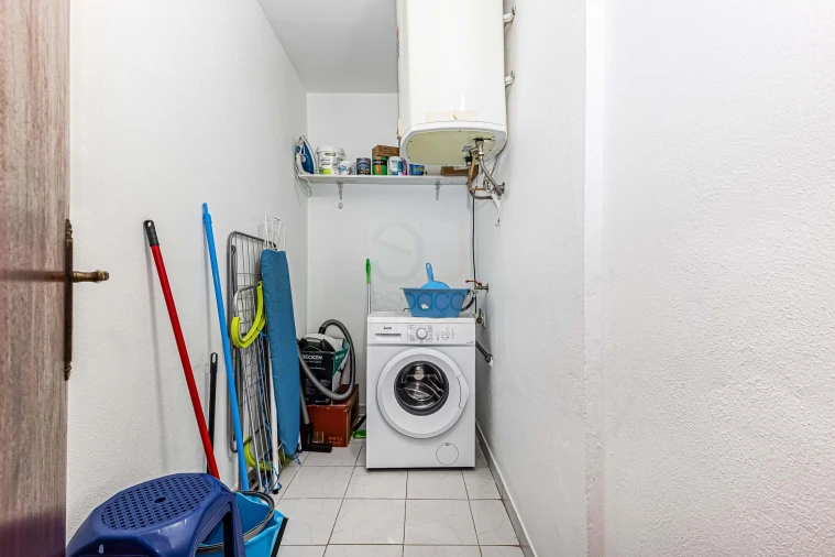 Apartamento T2 para Venda em Armação de Pera Foto 18