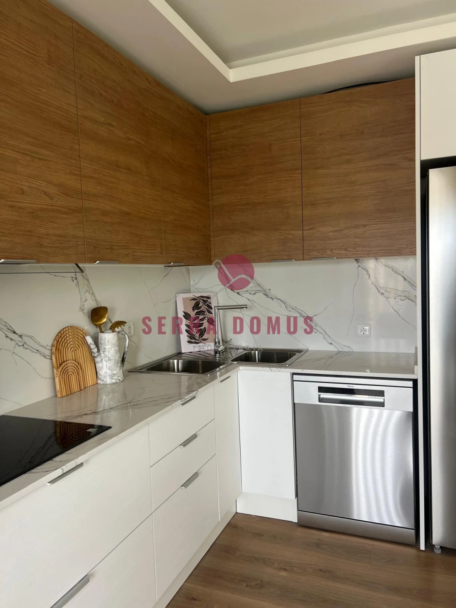 Moradia T4 para Venda em Laranjeiro e Feijó Foto 2