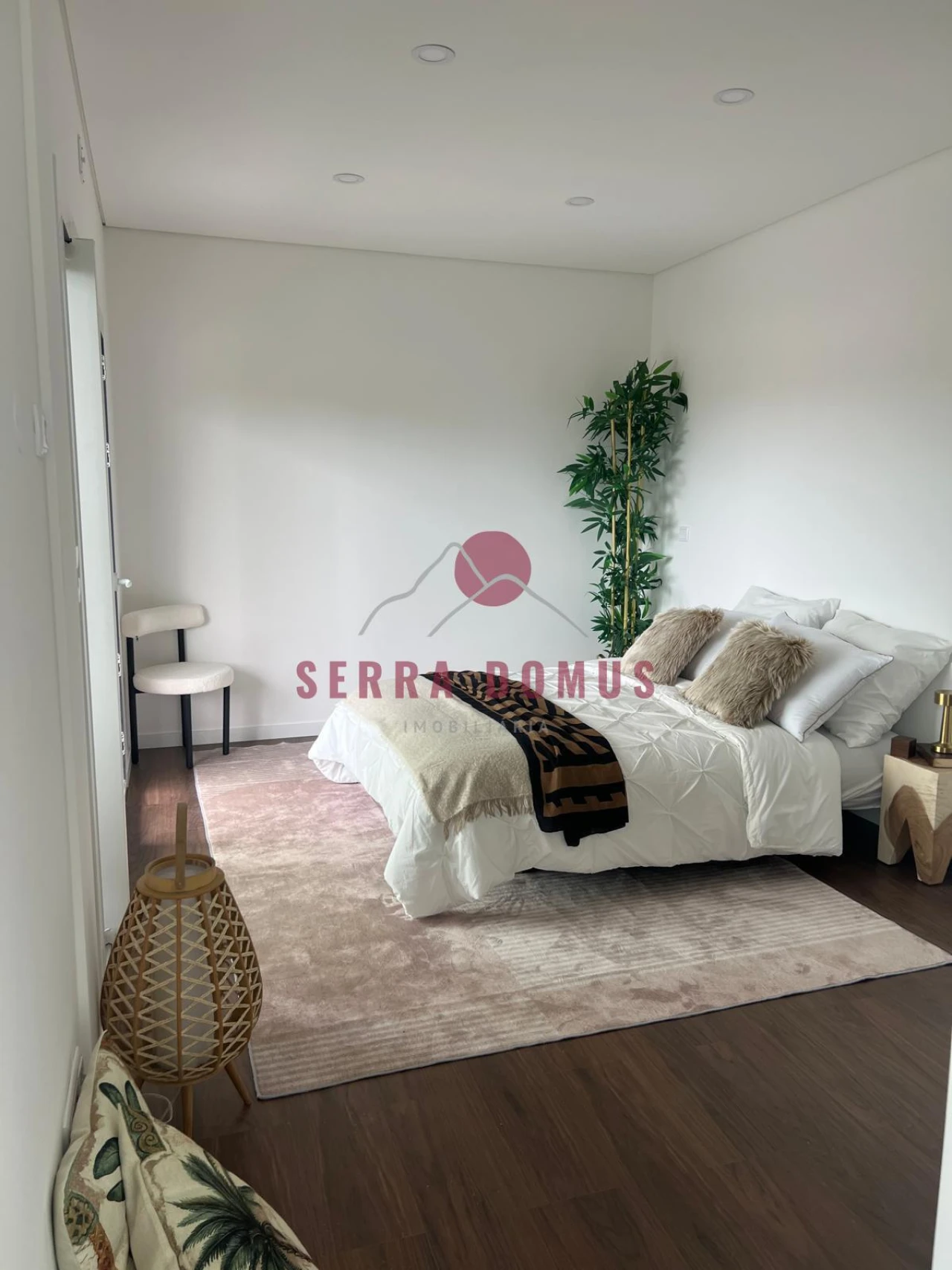 Moradia T4 para Venda em Laranjeiro e Feijó Foto 16