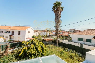 Moradia T6 para Venda em Sesimbra (Castelo)