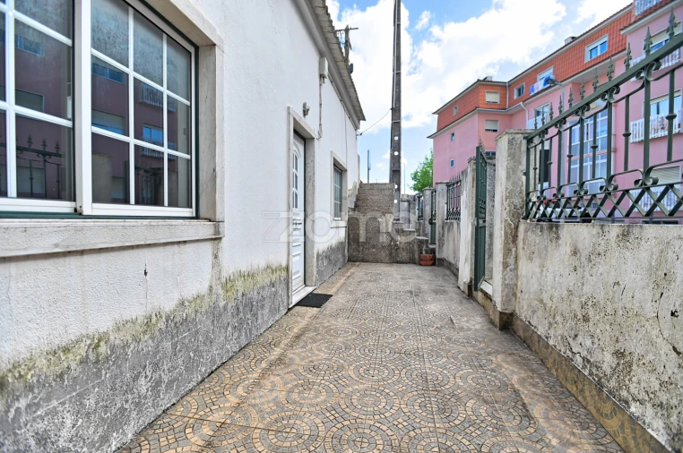 Moradia T7 para Venda em São Domingos de Rana Foto 7