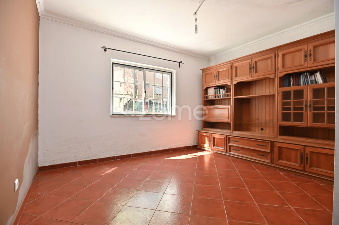 Moradia T7 para Venda em São Domingos de Rana Foto 17