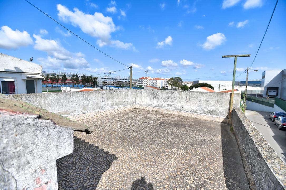 Moradia T7 para Venda em São Domingos de Rana Foto 53