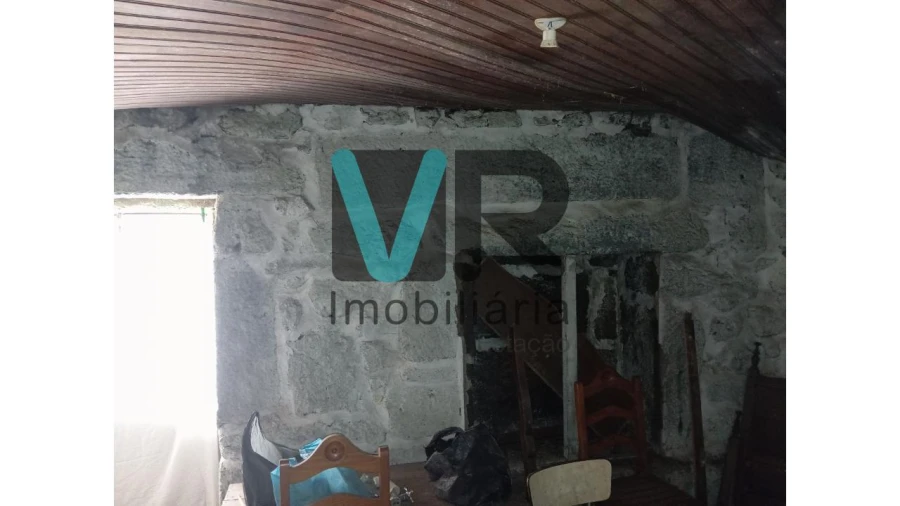 Moradia T2 para Venda em Cabril Foto 13