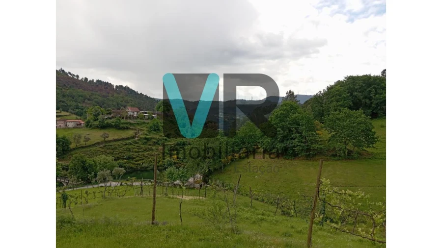 Moradia T2 para Venda em Cabril Foto 18