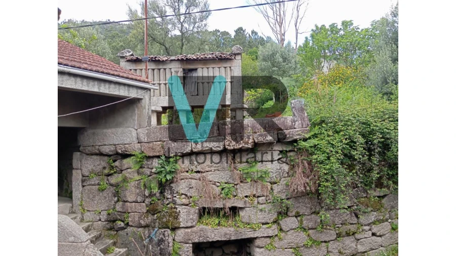 Moradia T2 para Venda em Cabril Foto 22