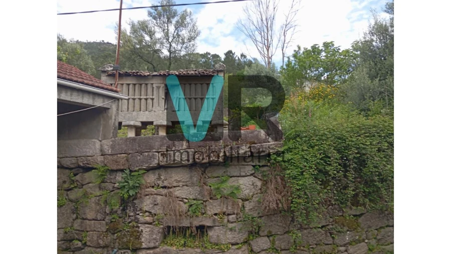 Moradia T2 para Venda em Cabril Foto 23