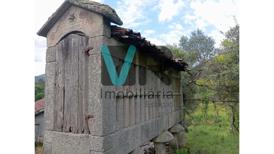 Moradia T2 para Venda em Cabril Foto 28