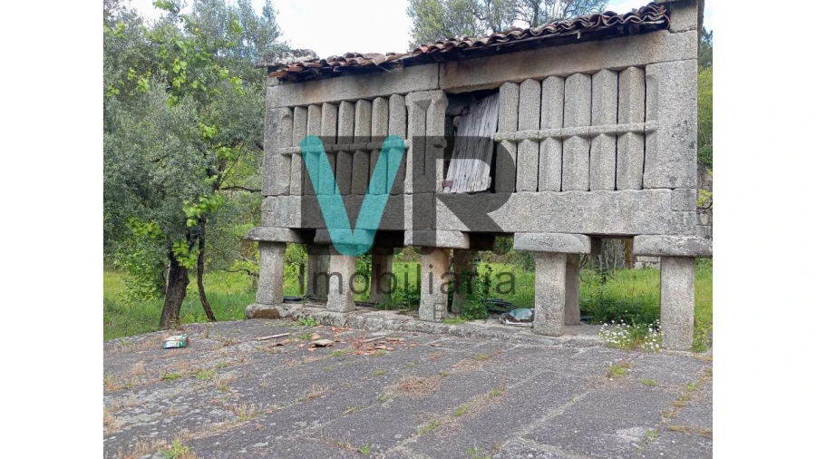 Moradia T2 para Venda em Cabril Foto 29