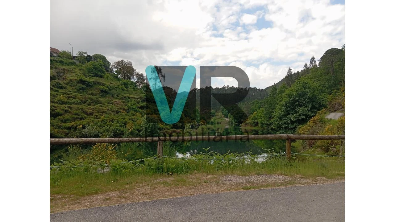 Moradia T2 para Venda em Cabril Foto 8