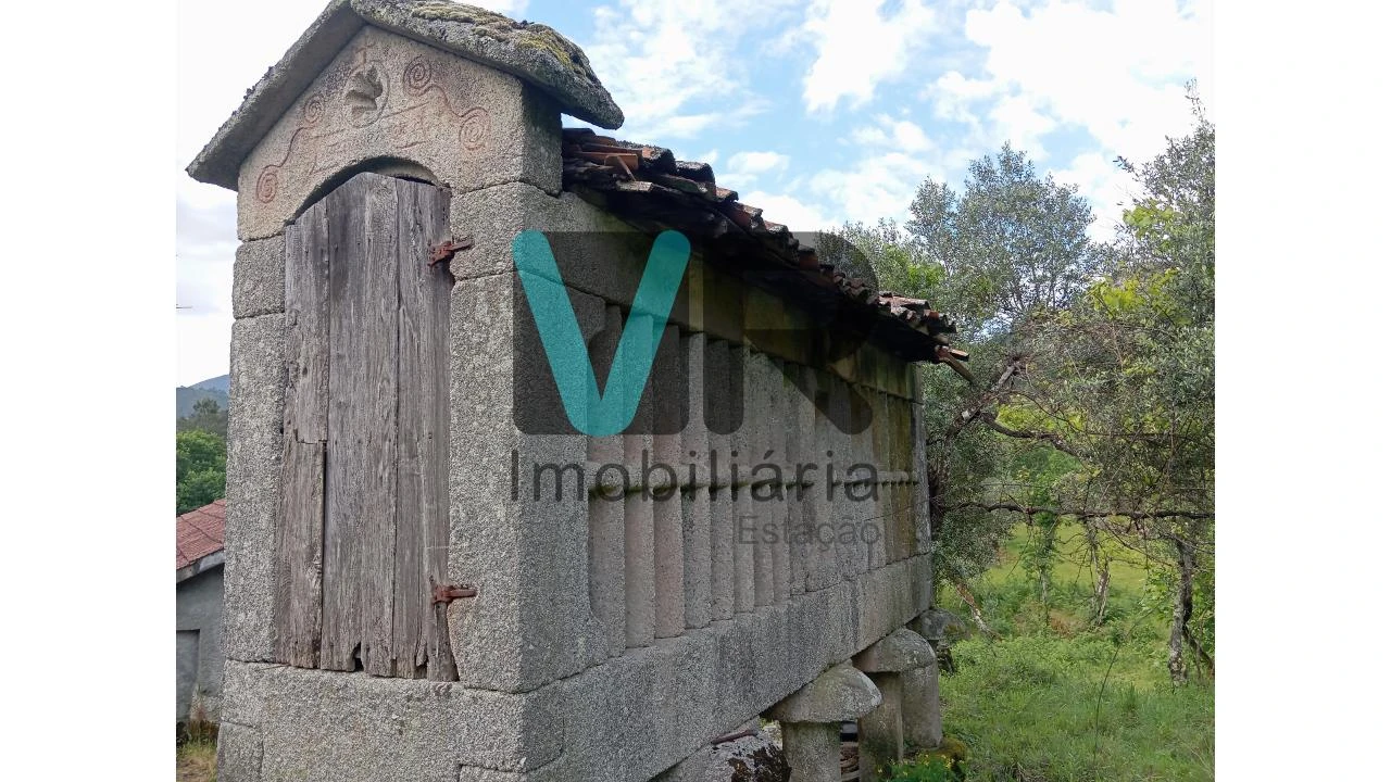 Moradia T2 para Venda em Cabril Foto 28