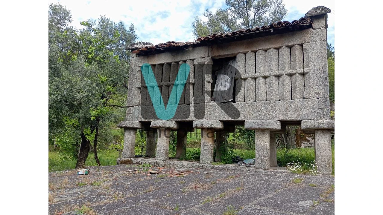 Moradia T2 para Venda em Cabril Foto 31