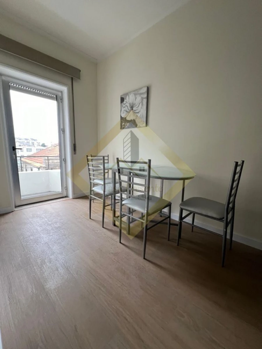 Apartamento T1 para Venda em Bonfim Foto 6