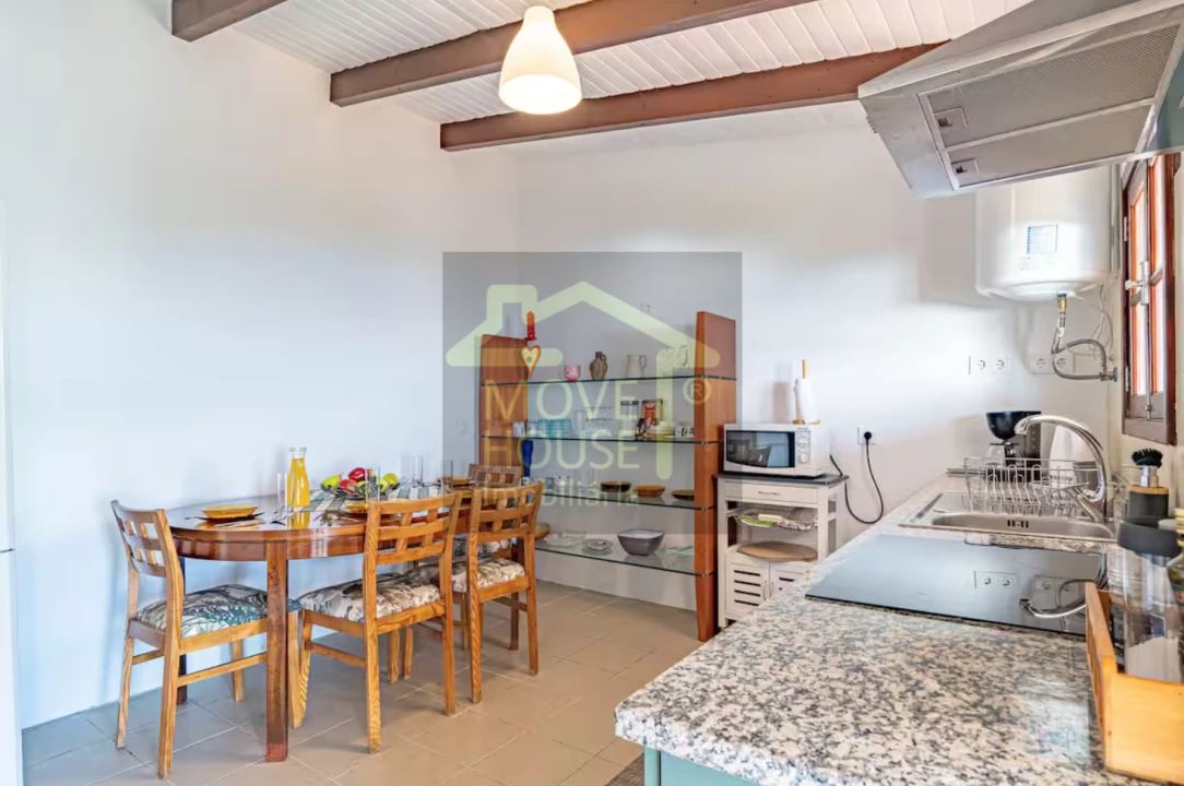 Moradia T5 para Venda em Calheta Foto 8