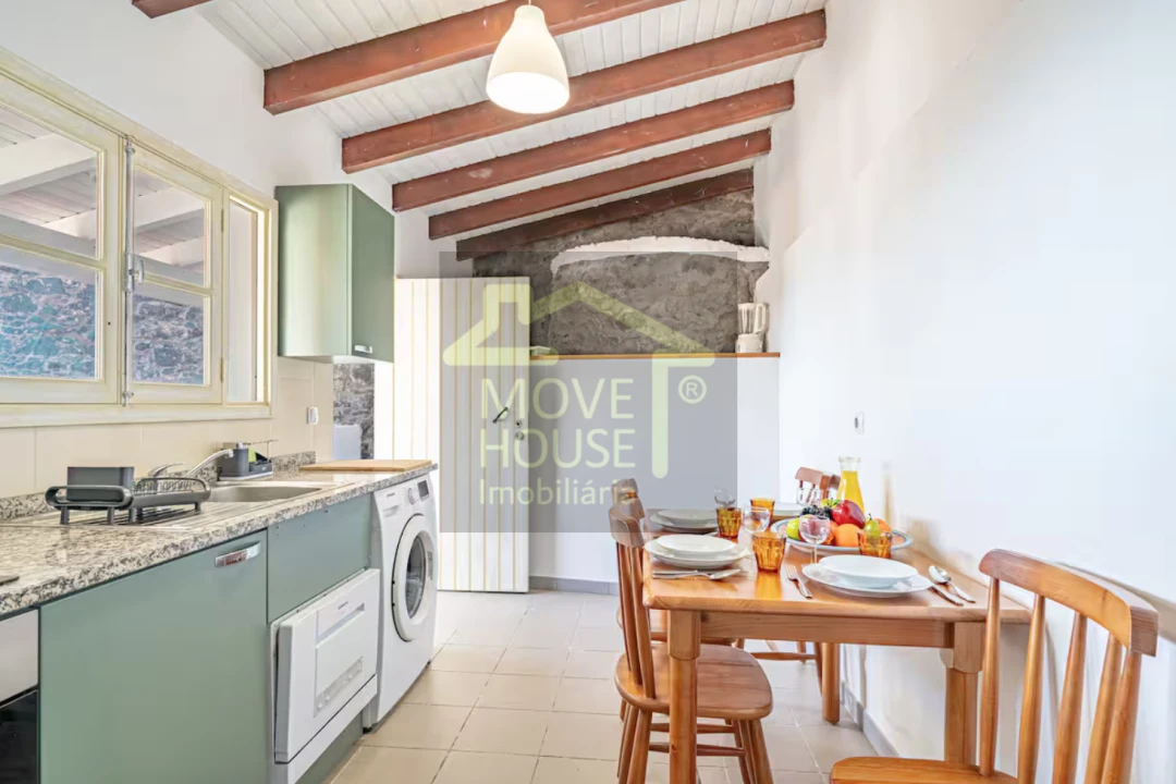 Moradia T5 para Venda em Calheta Foto 9