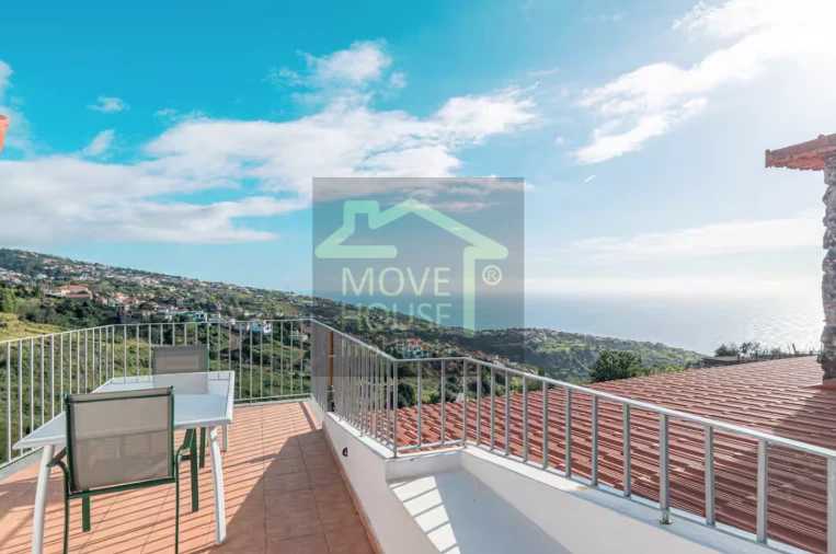 Moradia T5 para Venda em Calheta Foto 32